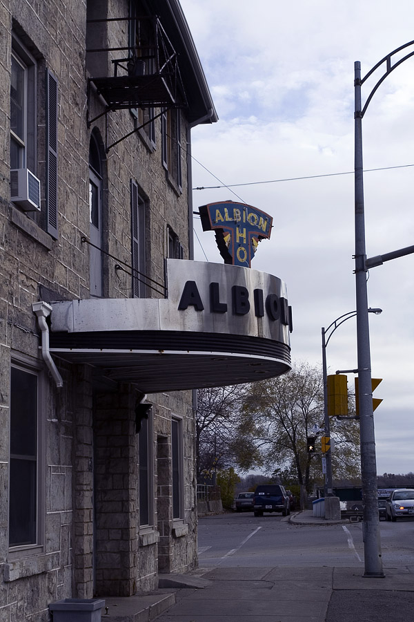 Albion Ho's
