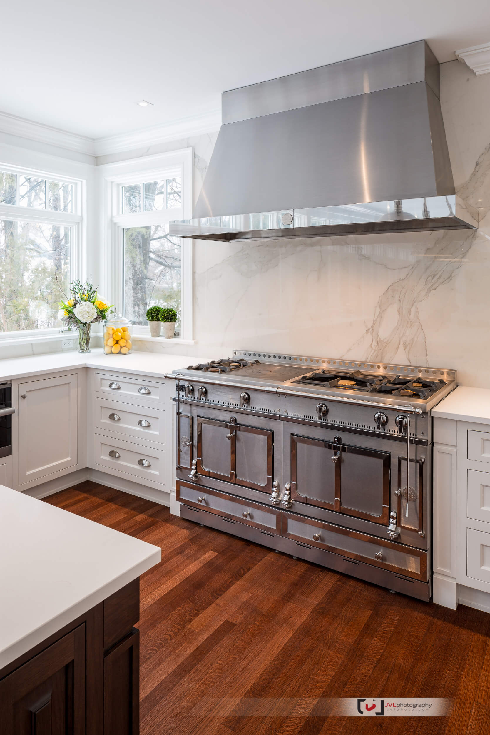 Award Winning Ottawa Kitchens by Astro Design - JVL PhotographyJVL